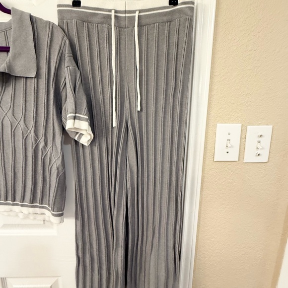 Gray Ribbed Knit Top and Pants Set - Picture 4 of 5
